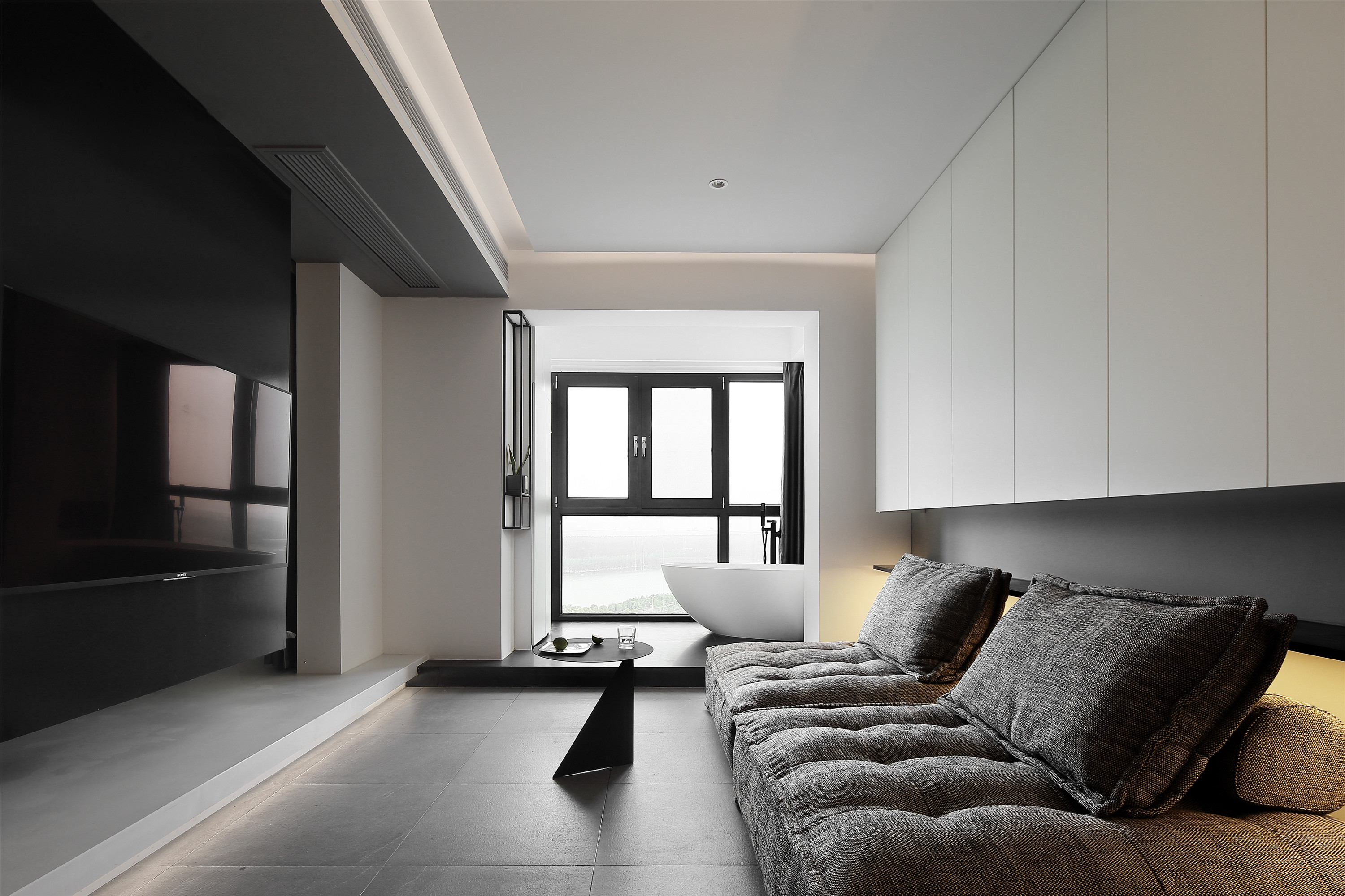 117㎡ | 整合室內相互穿插的界面，帶來多維度的空間層次