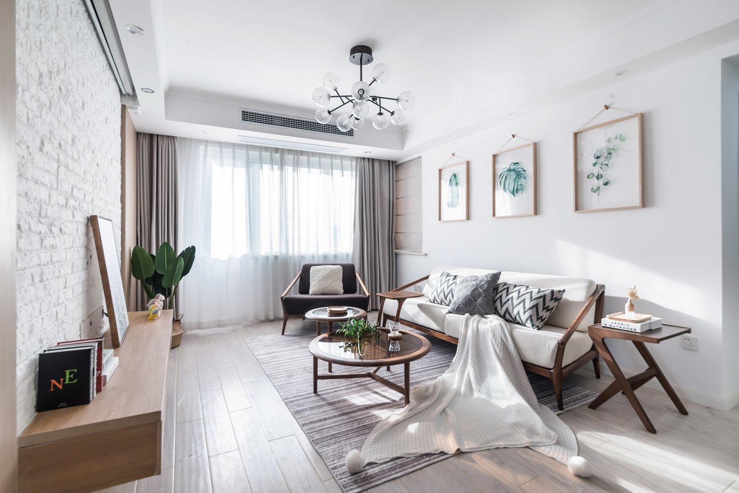 南寧奧園朗庭毛坯房120平米后現(xiàn)代風(fēng)格裝修案例效果圖